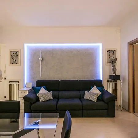 Apartment New Flat In San Giovanni